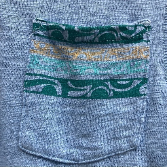 Lucky Brand blue shirt with surfer design, size  small - Picture 2 of 10